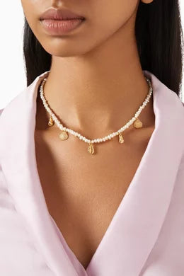 JLC MINI PEARL NECKLACE WITH DANGLING SEASHELLS