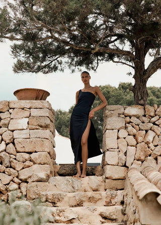 ALICIA SWIM SHALOM - ONE-SHOULDER BEACH DRESS IN CAVIAR
