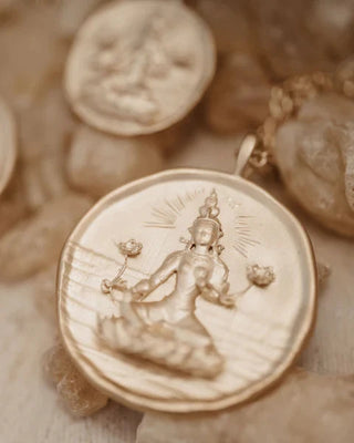 AMARE OMNIA TARA VERDE NECKLACE GOLD S