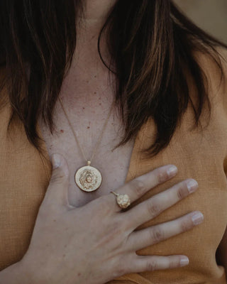 AMARE OMNIA STRENGTH NECKLACE GOLD L