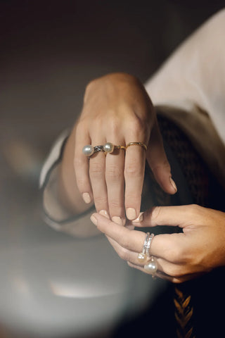 OCEANO JEWELS BEL AIR RING OXIDISED SILVER