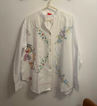 RELAX RE-LUX PETAL MANDARIN SHIRT WHITE + EMBROIDERY