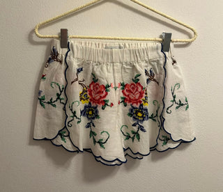 ORSINA NEW ROSES SHORTS WHITE