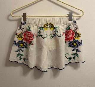 ORSINA NEW ROSES SHORTS WHITE