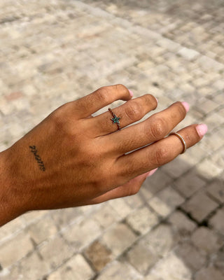 SAMANTHA TEA LONE STAR CHAIN RING EMERALDS